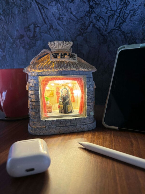 no_face_home_lamp_grey_listing-7a)_comicsense Lonely Spirit Hut Lamp
