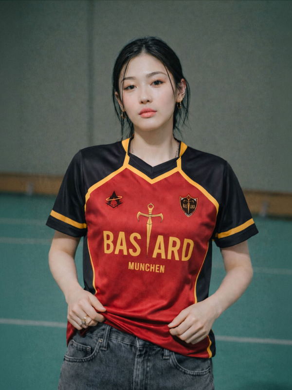 bastard_kaiser_jersey_listing2_comicsense Bastard Munchen-10 Jersey