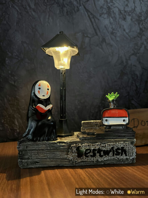booknoface_streetlmap1_listing4-(7)_comicsense Lonley Spirit Street Lamp : Ver A