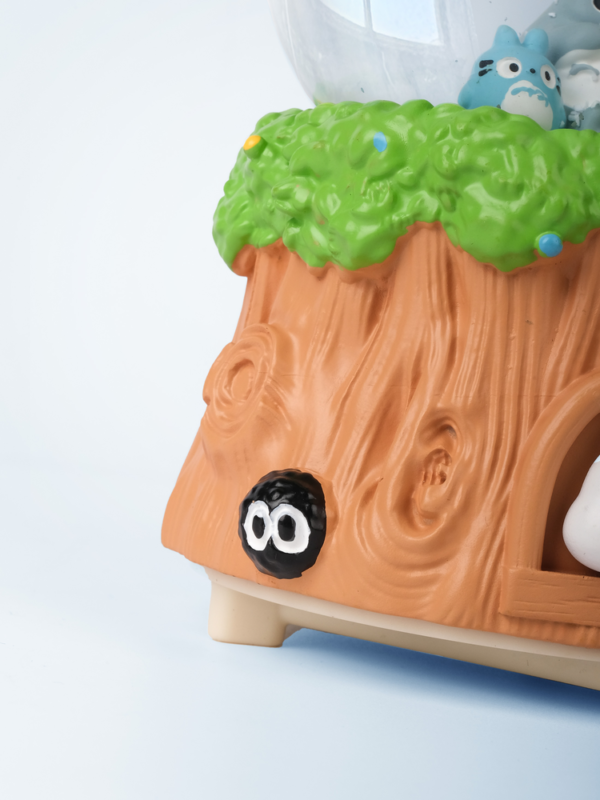 Snow-Globe_Ghibli3_Listing4_comicsense Little Spirits Snow Globe